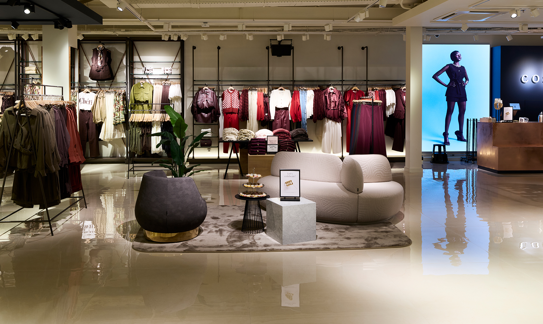 Store Image